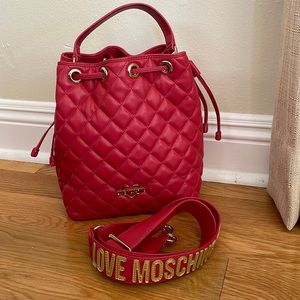 moschino